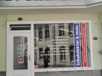 Schuhdoktor und mehr - Second-Hand-Kleidung in Aargau