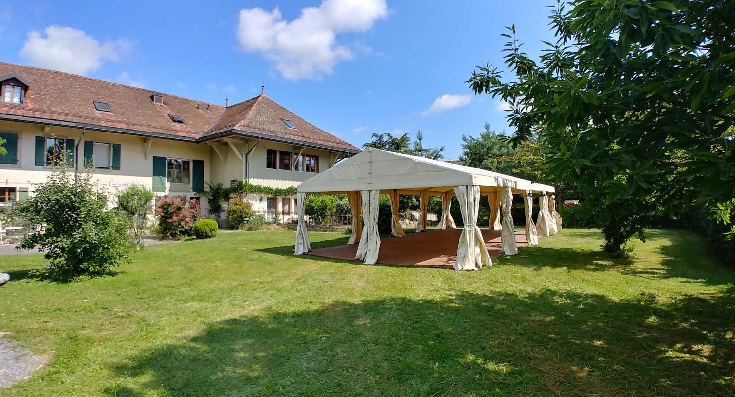 Domaine de Monthoux - Second-Hand-Kleidung in Genf