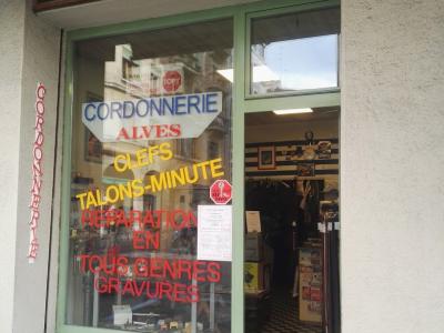 Cordonnerie Alves - Second-Hand-Kleidung in Genf