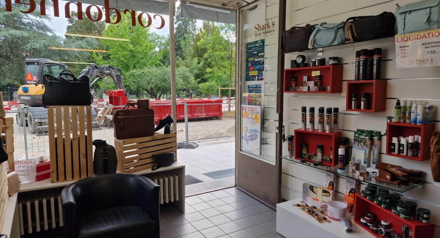 Shark's Multi Services Cordonnier - Second-Hand-Kleidung in Genf