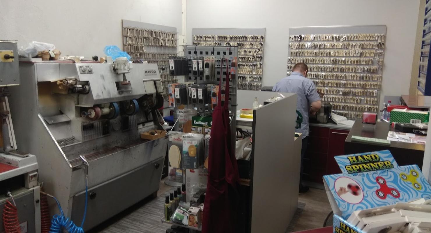 Bili Services - Second-Hand-Kleidung in Genf