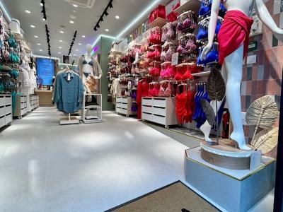 Calzedonia - Second-Hand-Kleidung in Genf
