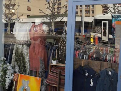 Boom... impulsion hommes,femmes, enfants, brocante, - Abbigliamento di seconda mano a Ginevra