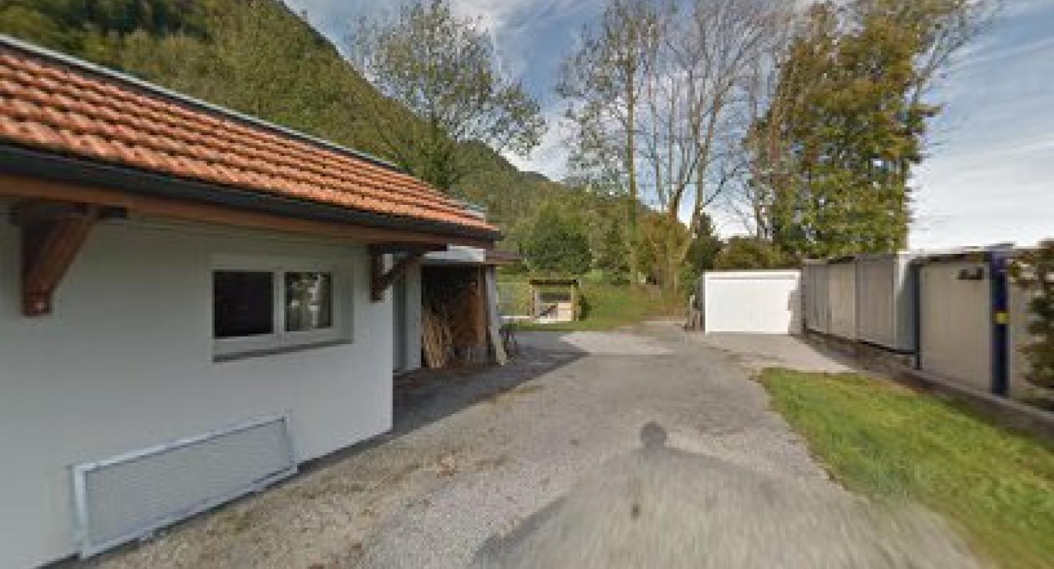 Angi Interieur - Upcycling-Mode in Glarus