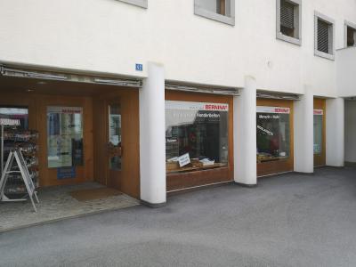 E. Hauser, Näh- Center, Wolle, Thusis - Upcycling-Mode in Graubünden