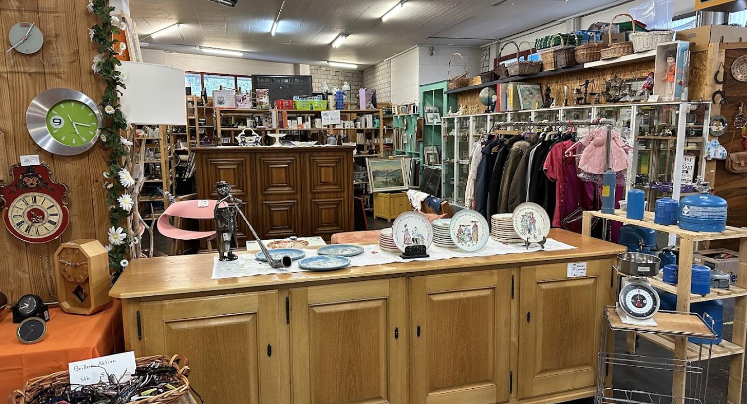 HIOB Grossbrockenstube Secondhand - Second-Hand-Kleidung in Graubünden