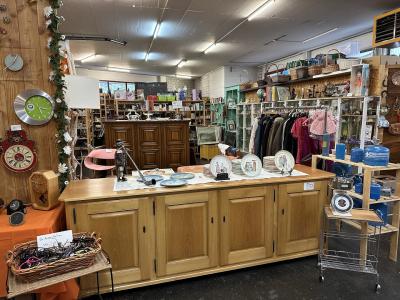 HIOB Grossbrockenstube Secondhand - Second-Hand-Kleidung in Graubünden