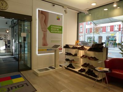 Laufgut Degiacomi Chur - Spezialschuhe | Schuhtechnik | Laufanalyse - Second-Hand-Kleidung in Graubünden