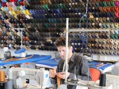 Goldene Nadel - Upcycling-Mode in Aargau