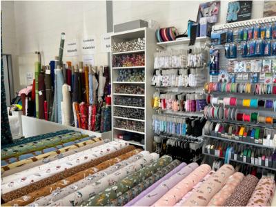 J.J. Hofstetter - Stoffe - Mercerie - Kurzwaren - Laden - Upcycling-Mode in Aargau