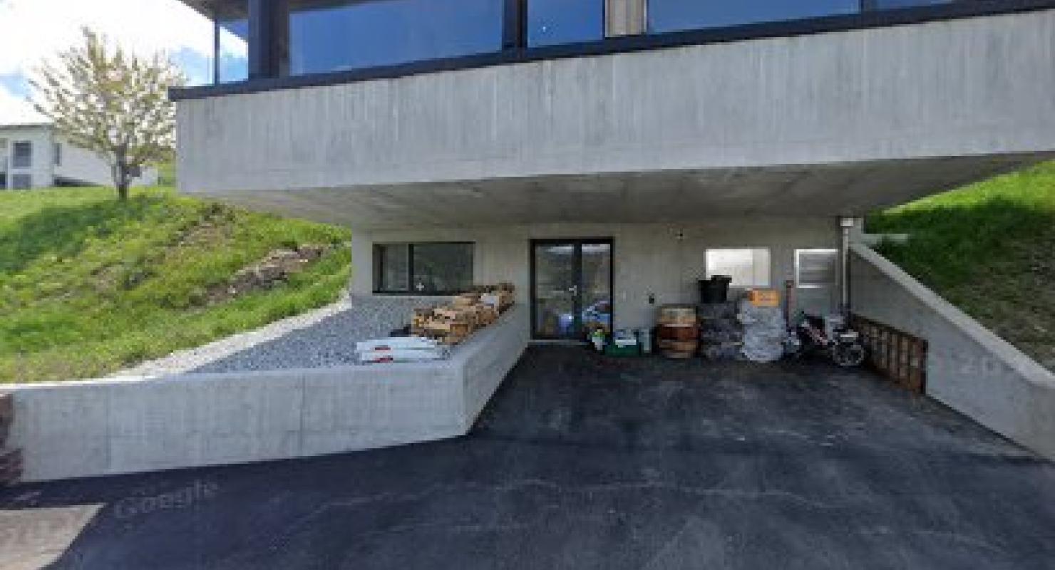 Les Lunati'k - Reparatur & Änderung in Wallis