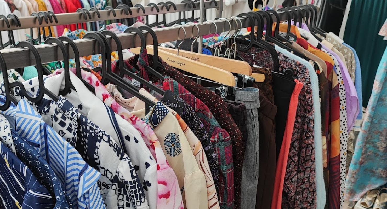 Georges & Brigitte Vintage - Second-Hand-Kleidung in Wallis