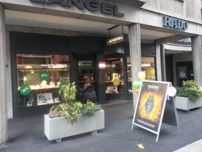 Langel, montres-joaillerie - Second-Hand-Kleidung in Wallis