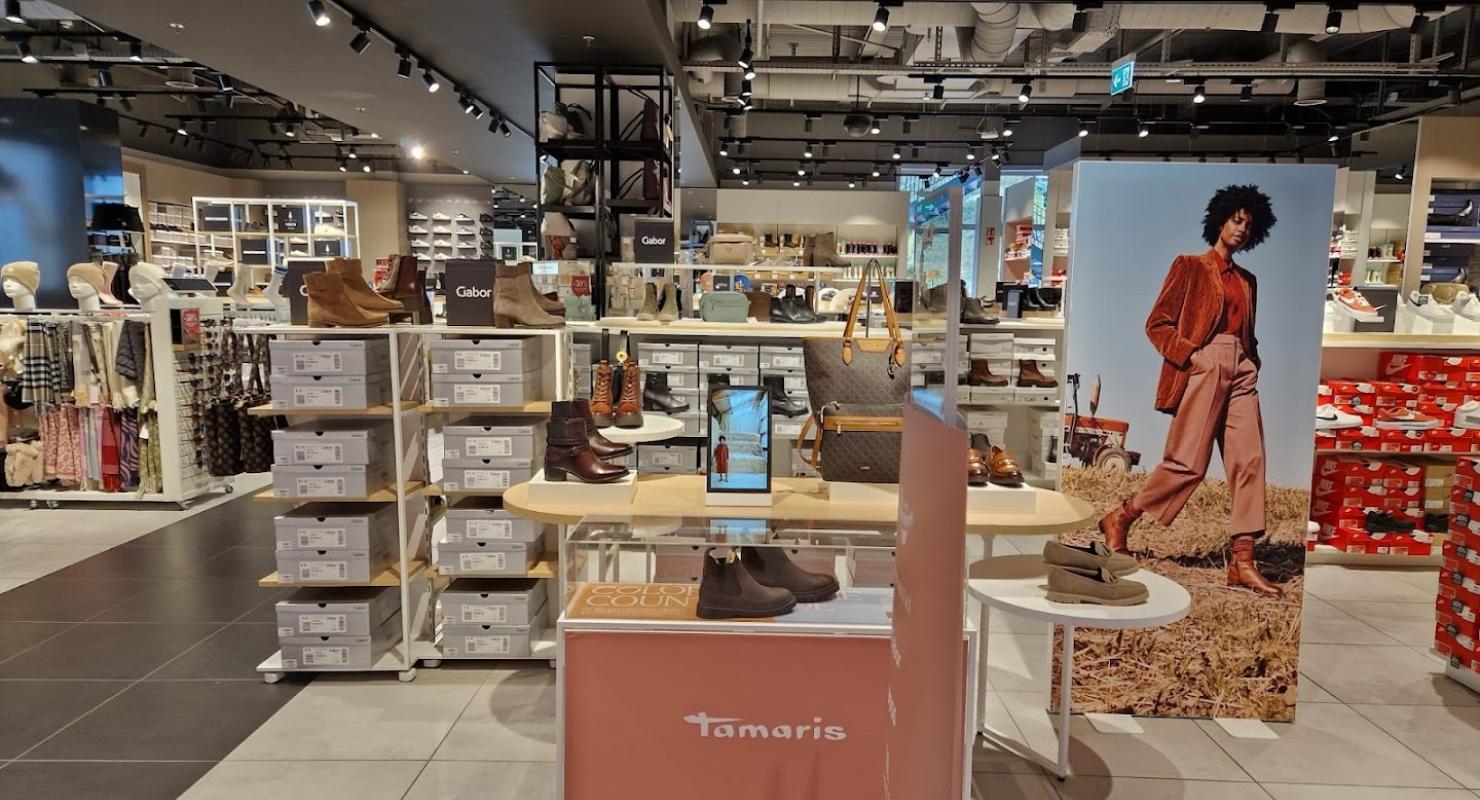 Ochsner Shoes - Second-Hand-Kleidung in Wallis