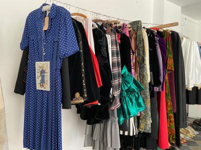 cropslowmode - Second-Hand-Kleidung in Wallis