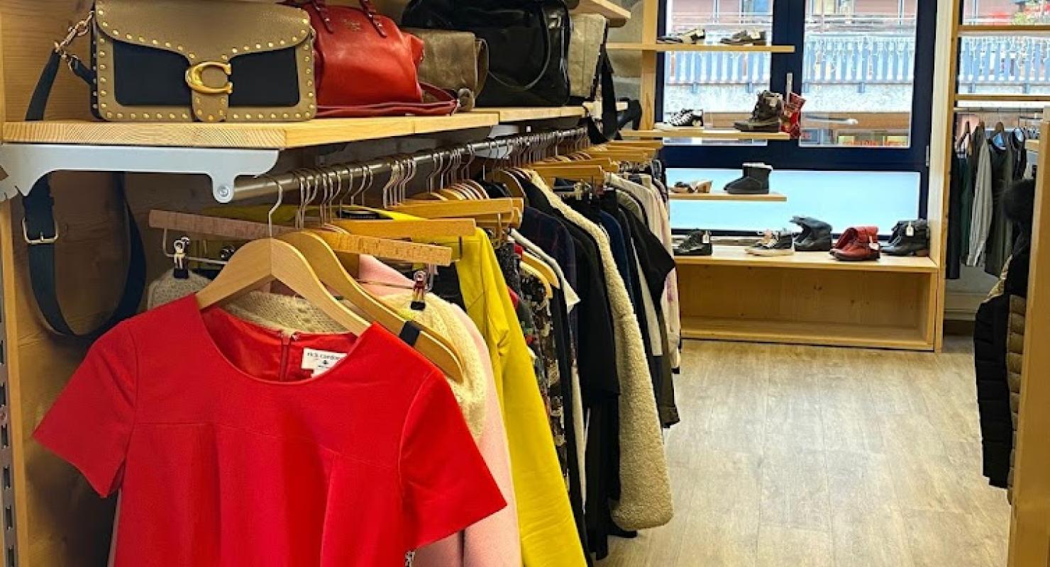 La Nippe Fashion - Second-Hand-Kleidung in Wallis
