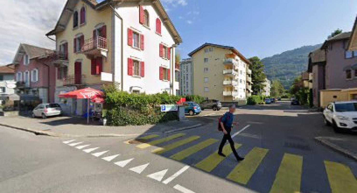 Mode - Second-Hand-Kleidung in Wallis