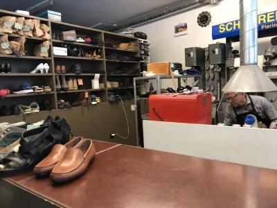 Salvatore Vitaliano Schuhmacherei - Second-Hand-Kleidung in Luzern