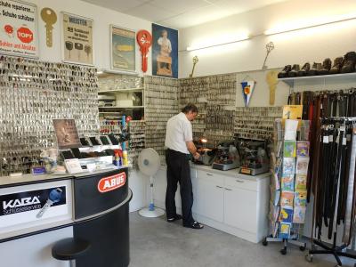 Kelava Ivo - Second-Hand-Kleidung in Luzern