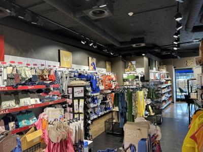 Tchibo Filiale und Kaffeebar - Second-Hand-Kleidung in Luzern