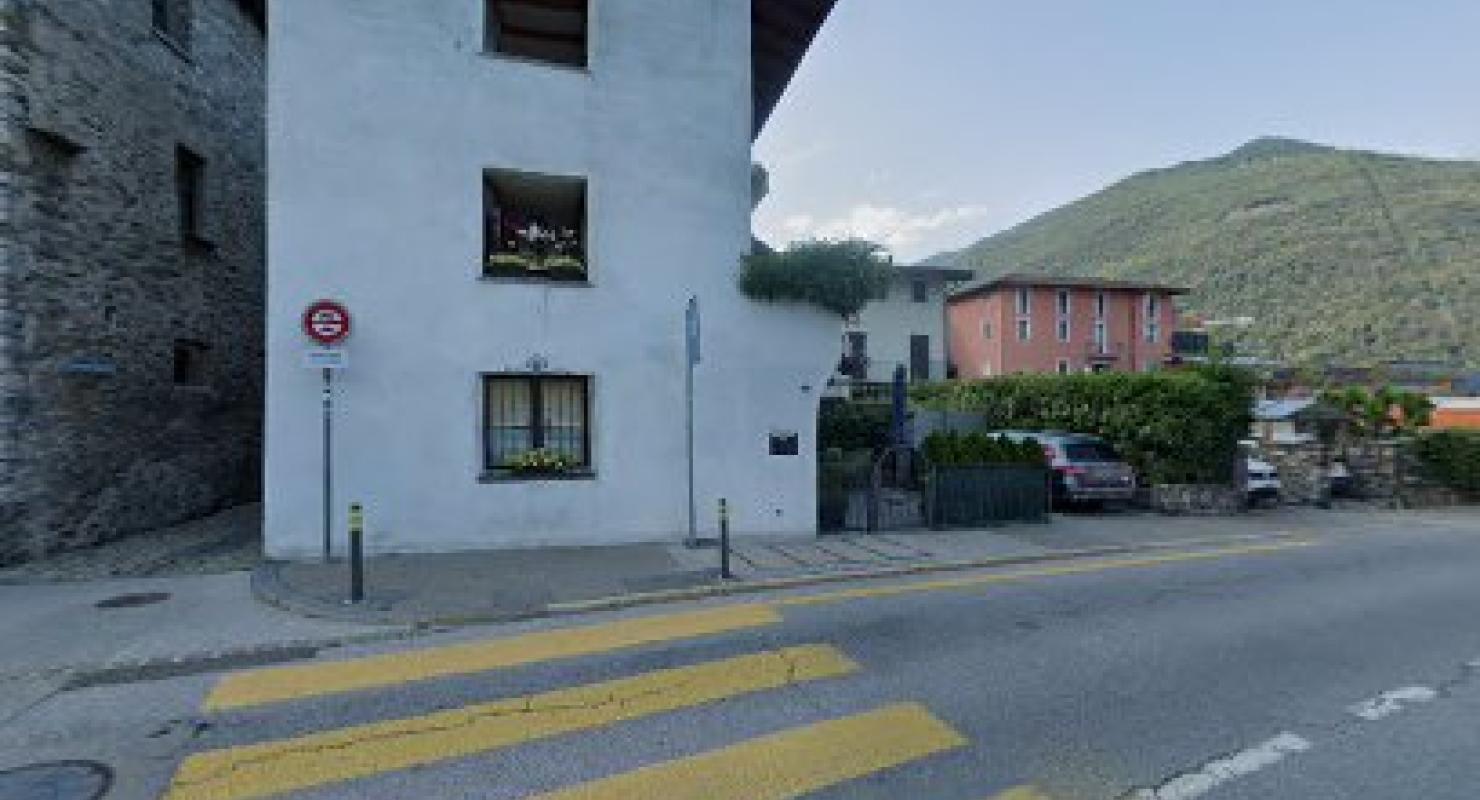 Loredana Delea - Upcycling-Mode in Tessin