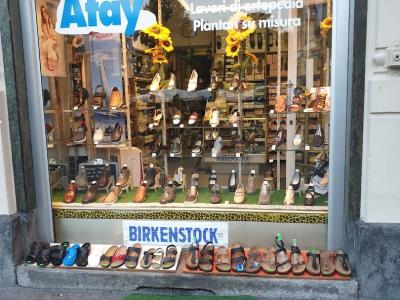 Calzature & Riparazioni Atay - Second-Hand-Kleidung in Tessin