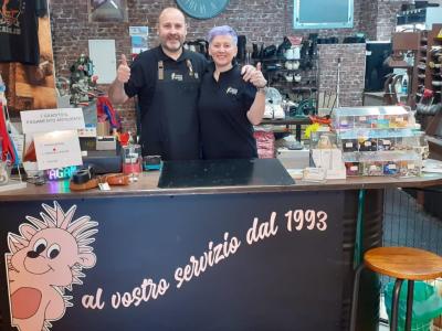 Tacco Espresso Maurizio - Second-Hand-Kleidung in Tessin