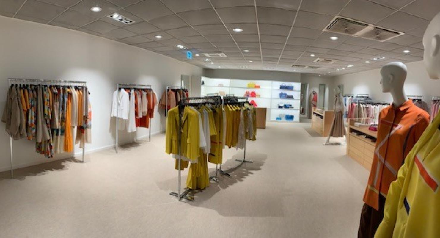 Akris Second Season Boutique Fox Town - Upcycling-Mode in Tessin