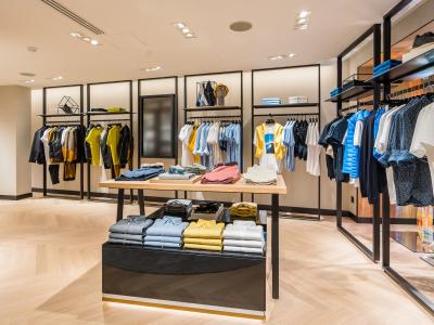 BOSS Store - Upcycling-Mode in Tessin