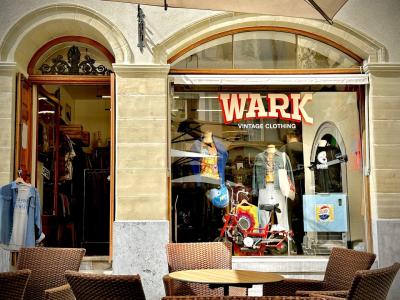 WARK friperie - Second-Hand-Kleidung in Waadt