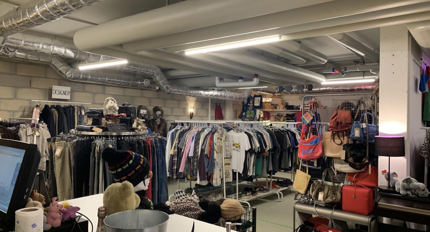 Attitude Thrift - Second-Hand-Kleidung in Waadt
