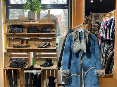 Authentic friperie - Second-Hand-Kleidung in Waadt