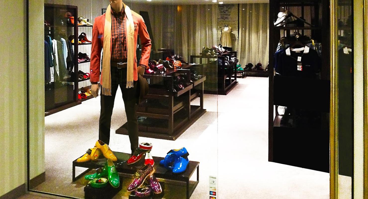 Man's Shoes Luxury Oron, Switzerland - Upcycling-Mode in Waadt