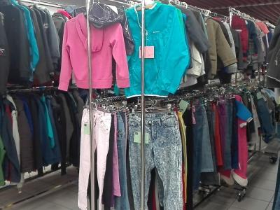 Entraide Familiale Yverdonnoise EFY - Second-Hand-Kleidung in Waadt