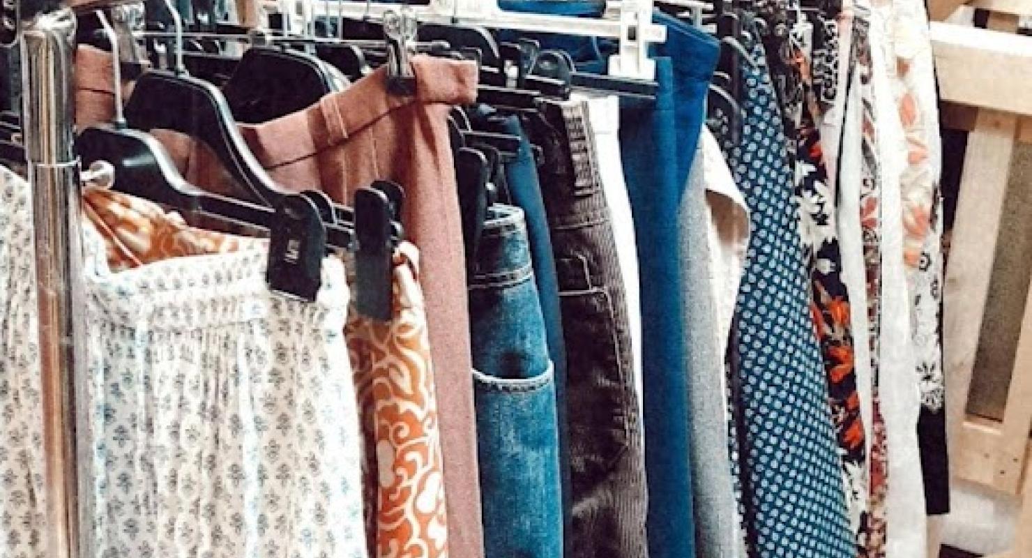 Throwback Vintage Morges - Friperie - Seconde main - Second-Hand-Kleidung in Waadt