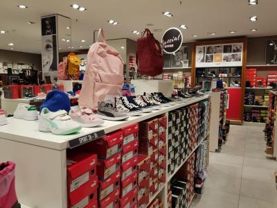 Ochsner Shoes - Second-Hand-Kleidung in Waadt