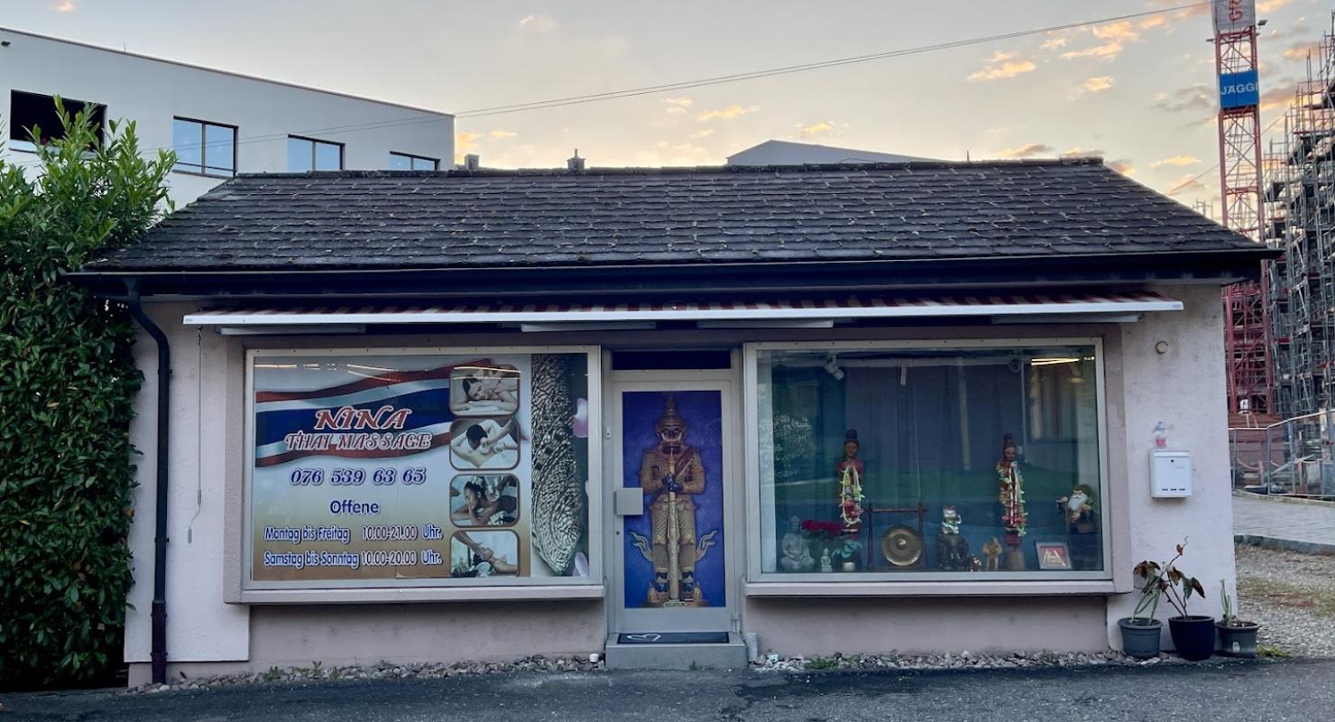 Schuhreparaturen u. Schlüsselservice Markthof - Abbigliamento di seconda mano in Argovia