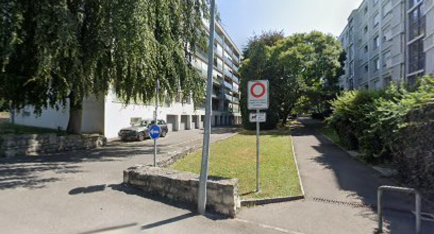 Mr. Elias Vences Cordonnerie - Abbigliamento di seconda mano in Vaud
