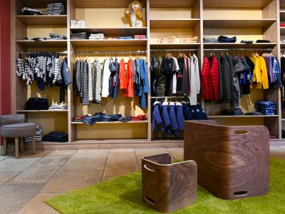 Les copains d'Aline - Vêtements, chaussures enfants et bébé - Coppet - Terre Sainte - Second-Hand-Kleidung in Waadt