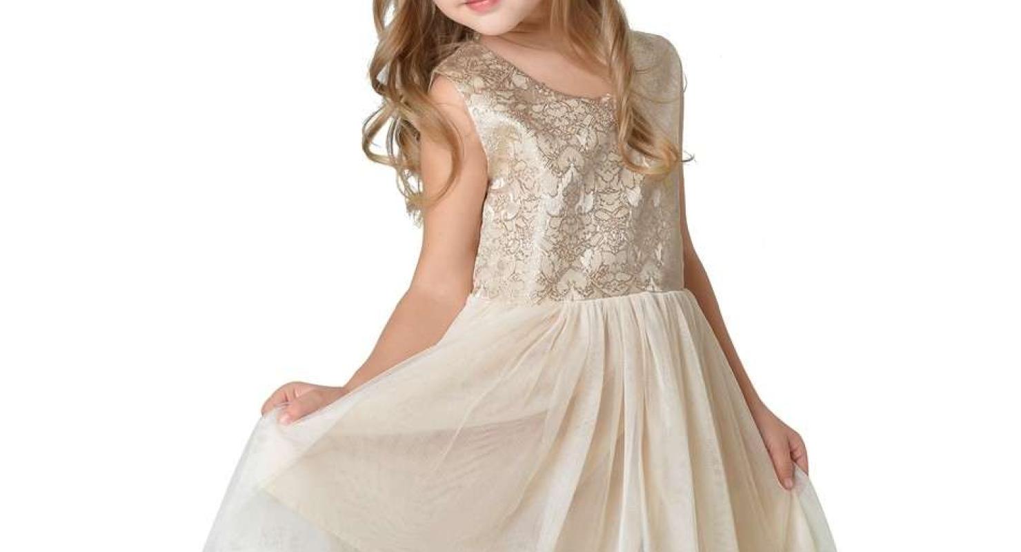 Pinkvanille.ch - Schweizer Shop für festliche Baby-/Kindermode und Meerjungfrauenflossen - Abbigliamento di seconda mano in Zugo