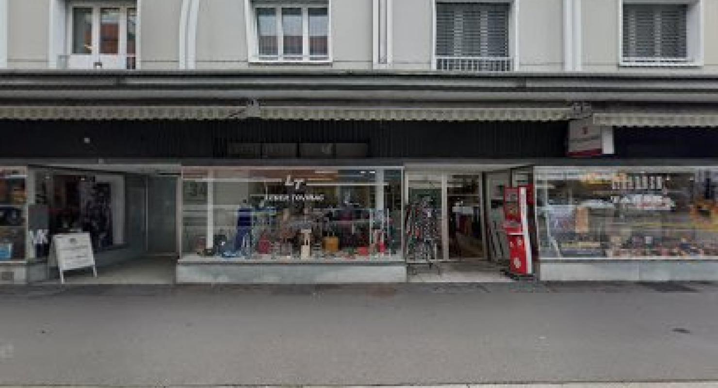 Fingerhut GmbH - Riparazione e modifica in Zugo