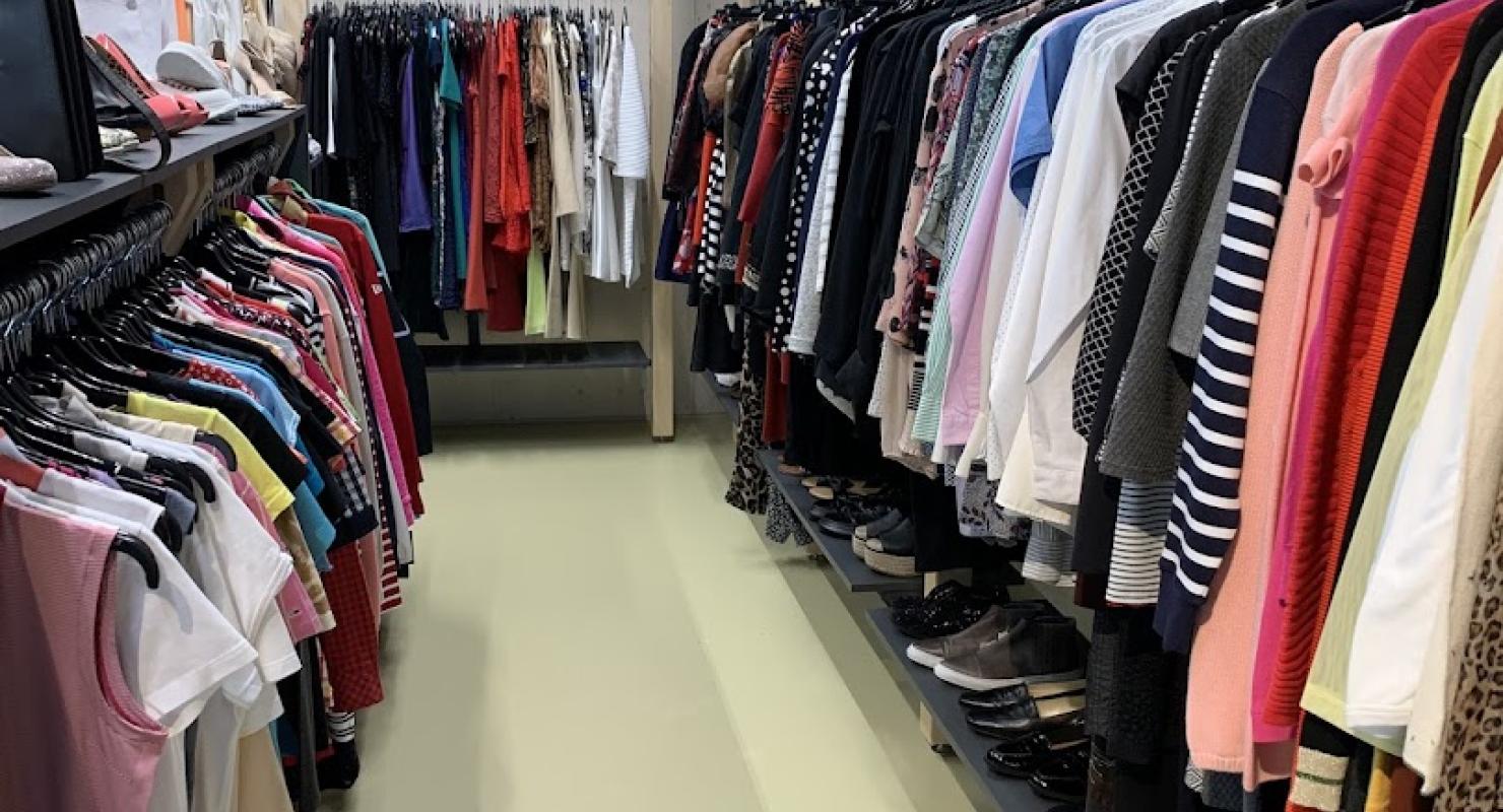 LADEN 2 - Abbigliamento di seconda mano in Zugo