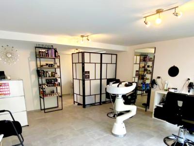 Herrencoiffure Rozeta - Abbigliamento di seconda mano a Argovia
