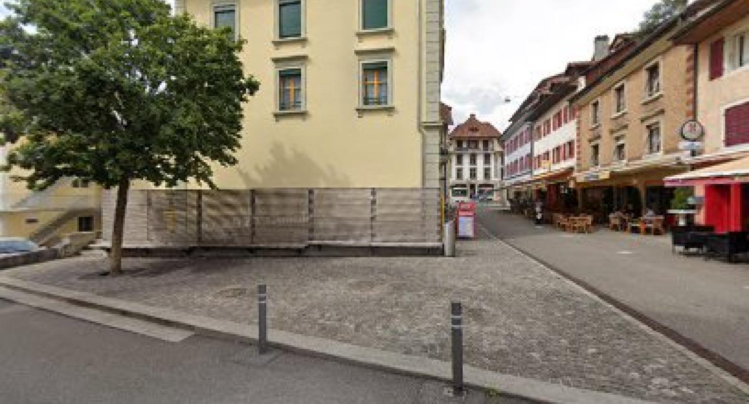 Charles Swetcaurd Sàrl - Second-Hand-Kleidung in Bern