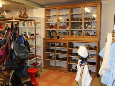 Brockenstube Frauenverein Lenk - Second-Hand-Kleidung in Bern