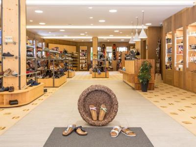 Schuhhaus Romang - Second-Hand-Kleidung in Bern