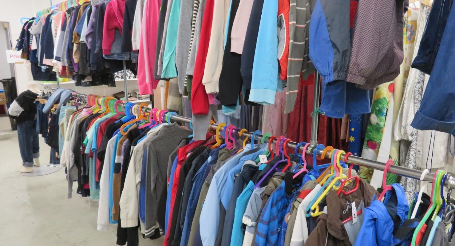 Brockenstube Ins - Second-Hand-Kleidung in Bern