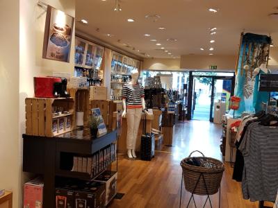 Tchibo Filiale und Kaffeebar - Second-Hand-Kleidung in Bern