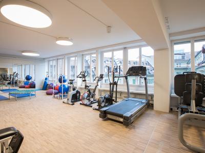 swissbiomechanics ag Bern - Abbigliamento di seconda mano a Berna