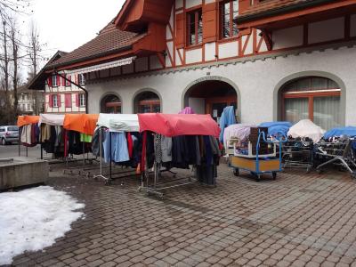 Brockenstube Frauenverein Lyss - Second-Hand-Kleidung in Bern